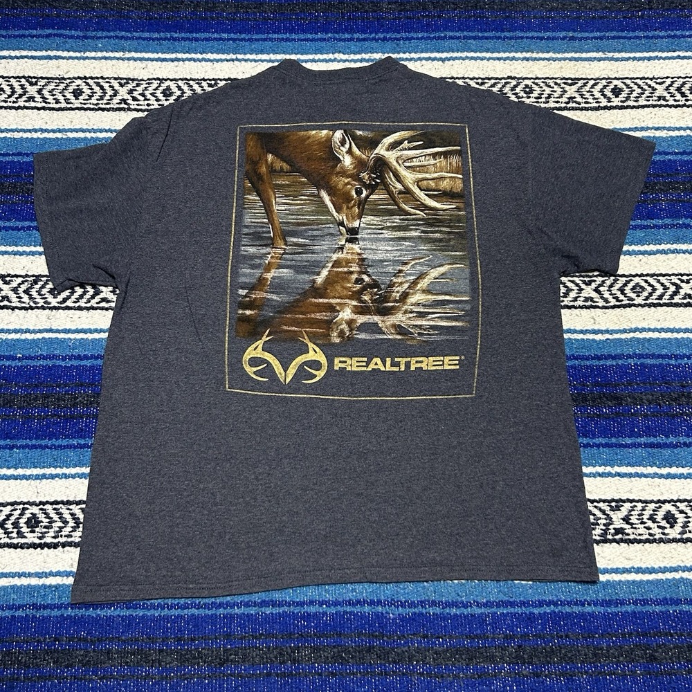 Realtree T-Shirt Mens Large L Gray Deer River Creek Hunting Outdoors Southern